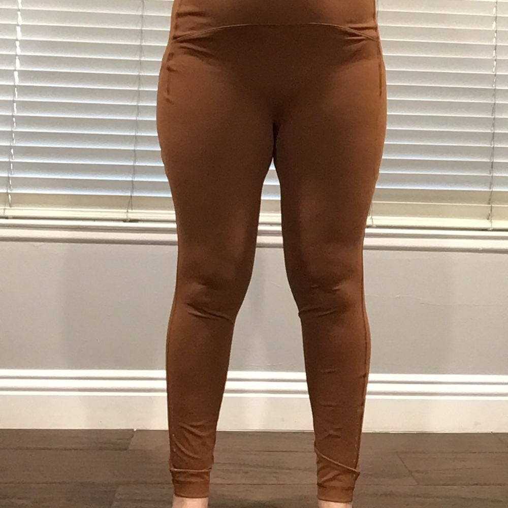 Brand new never worn (only modeled) size 16 lululemon leggings tan with pockets